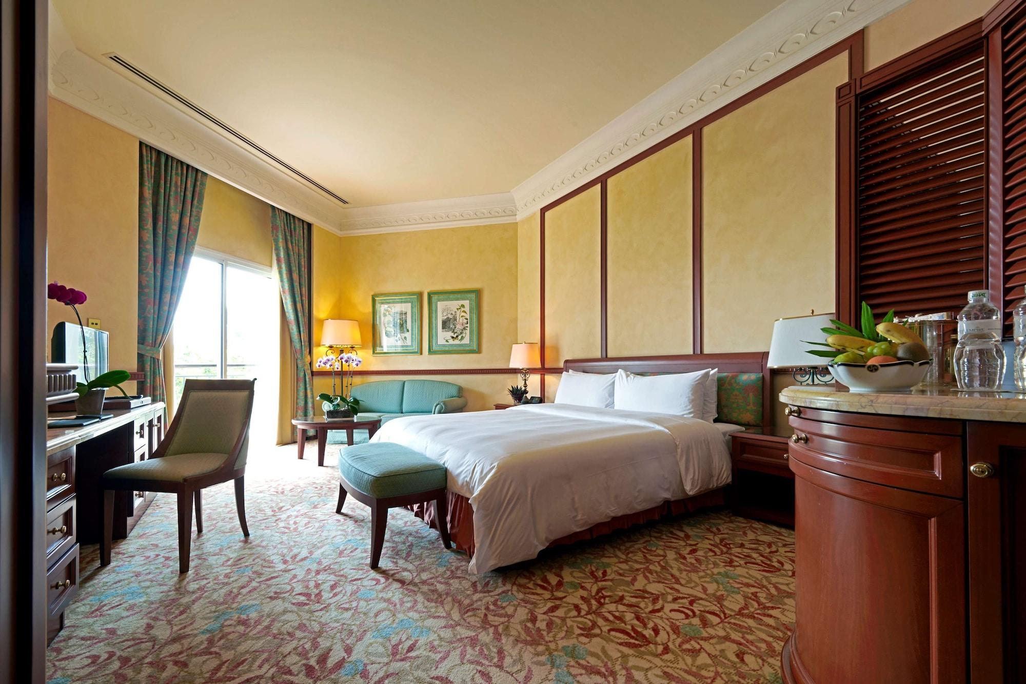 Empire Hotel And Country Club Brunei บันดาร์เสรีเบกาวัน ภายนอก รูปภาพ
