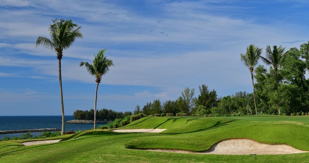 Empire Hotel And Country Club Brunei บันดาร์เสรีเบกาวัน ภายนอก รูปภาพ