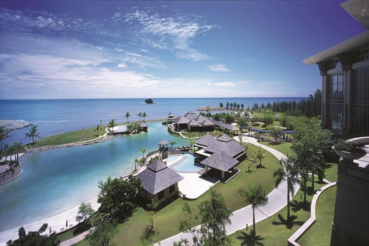 Empire Hotel And Country Club Brunei บันดาร์เสรีเบกาวัน ภายนอก รูปภาพ
