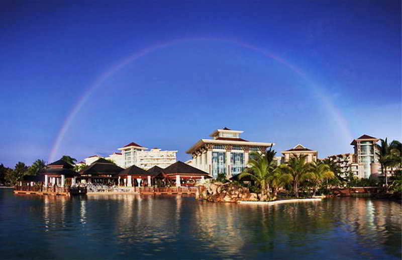 Empire Hotel And Country Club Brunei บันดาร์เสรีเบกาวัน ภายนอก รูปภาพ